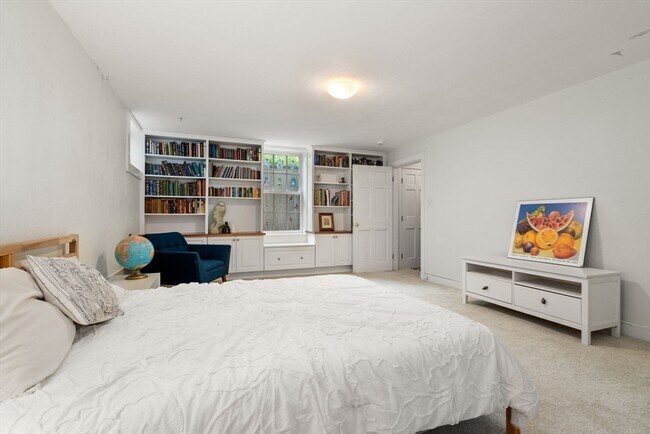 Building Photo - 205 Brattle St