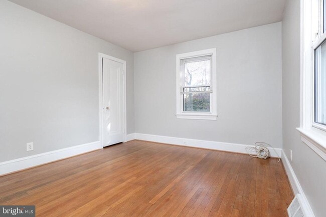 Building Photo - 312 N Highland St