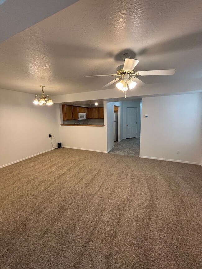 Building Photo - 3484 W Vela Pl