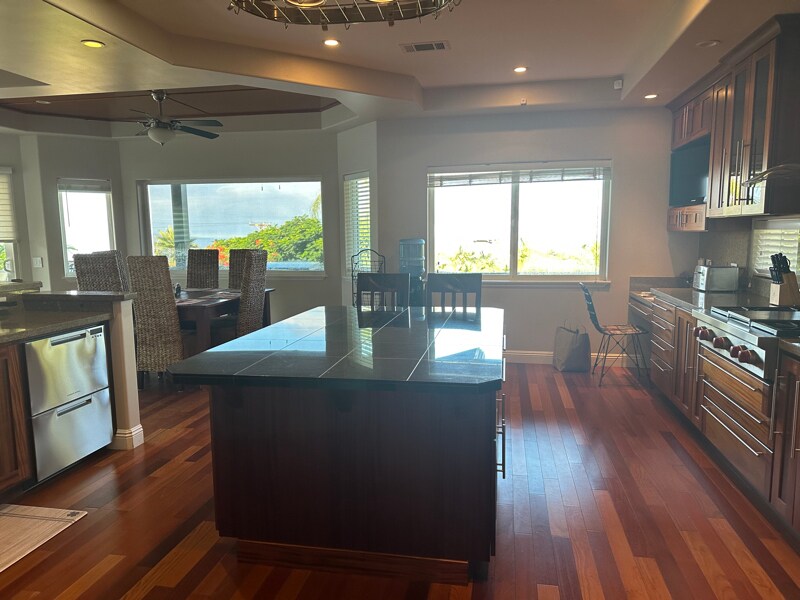 Building Photo - 595 Kumulani Dr