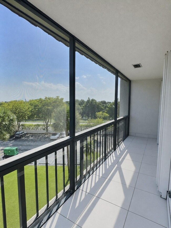 Building Photo - 3050 Presidential Way