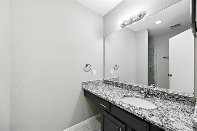 Building Photo - 8545 Midpark Rd