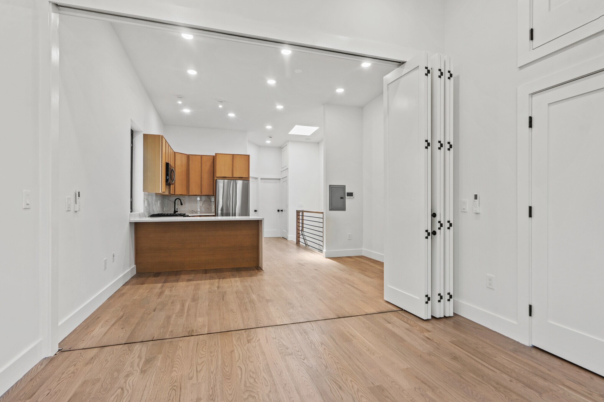 Building Photo - 41 47th St