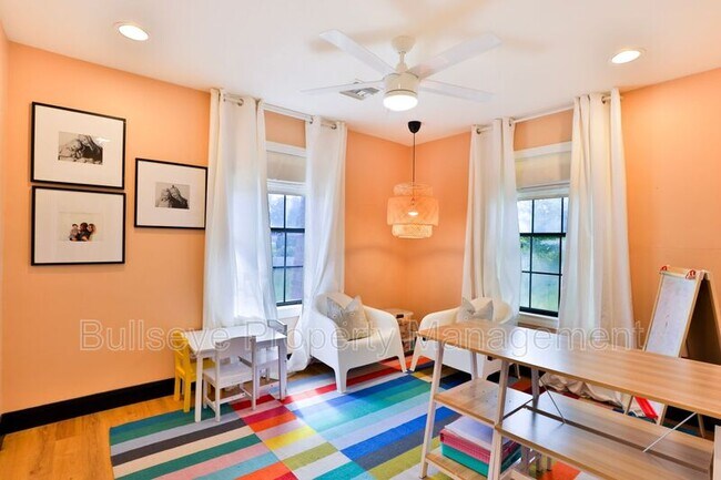 Building Photo - 2672 E Mesquite St