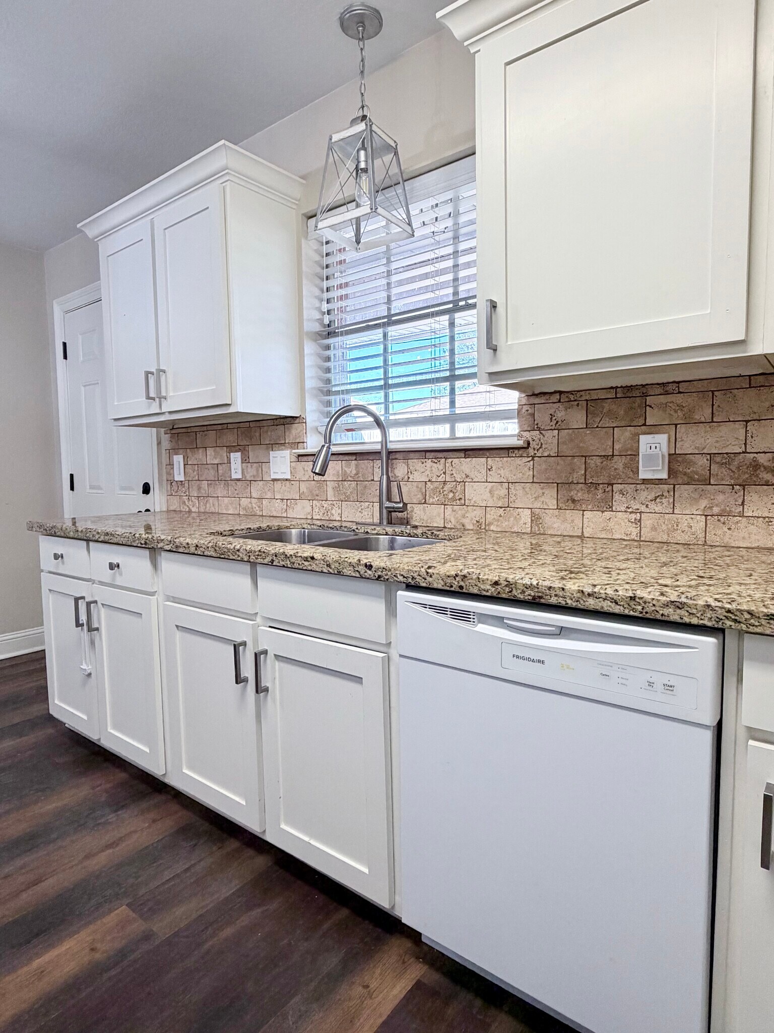 Building Photo - 237 Nederland Ave