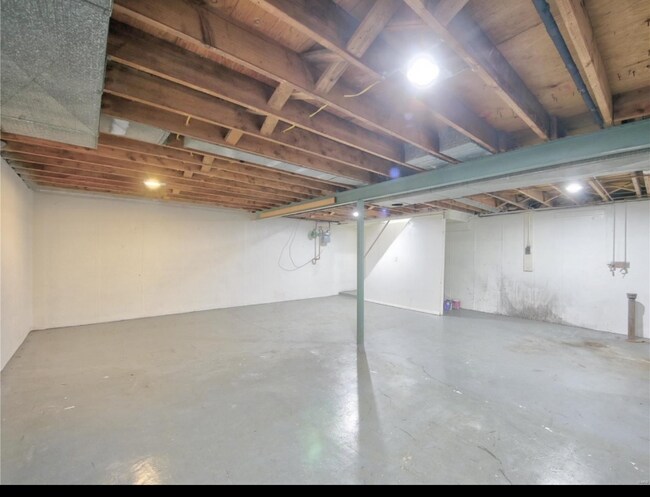 Building Photo - 10343 Durness Dr