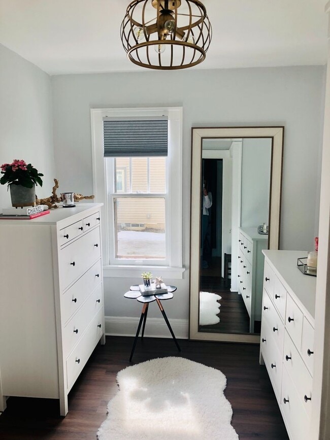 Building Photo - Annesley - 1438-1440 S 72nd Street