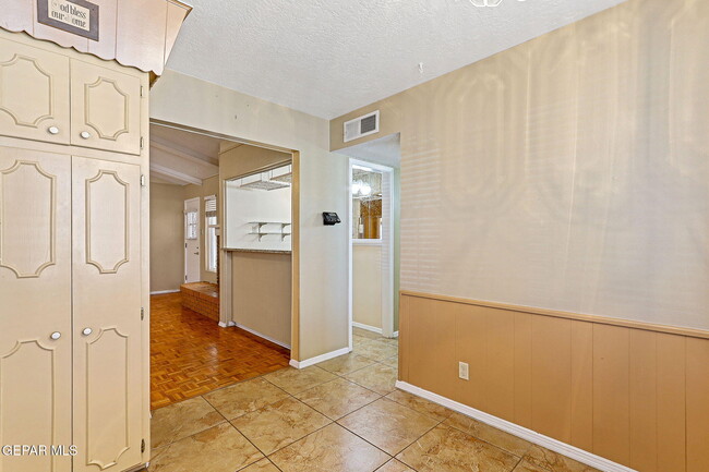 Building Photo - 9000 McCabe Dr