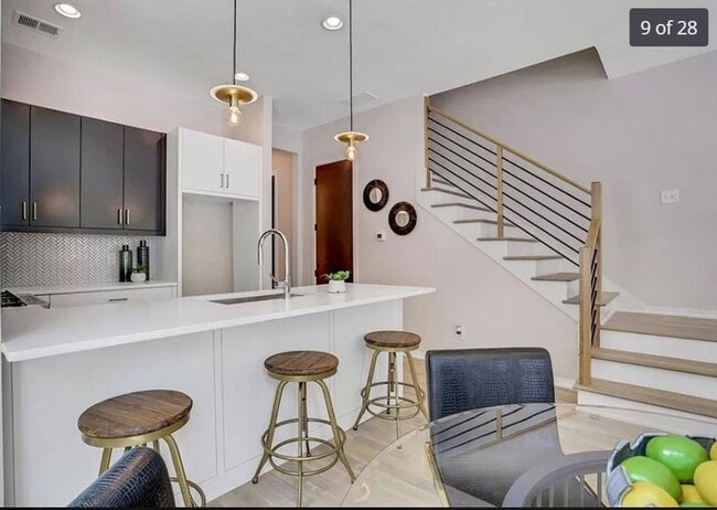 Building Photo - Charming 2BR House in Atlanta