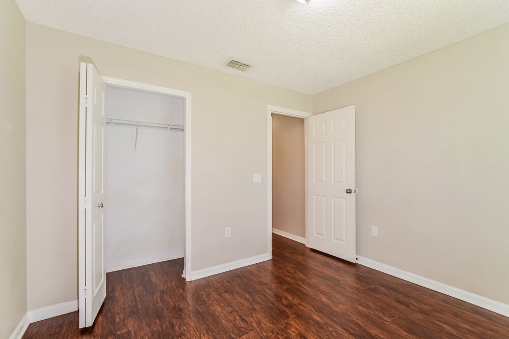 Building Photo - 4102 Iveyglen Ave