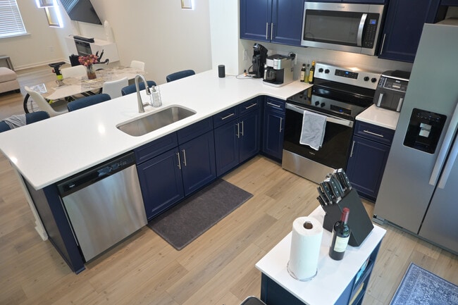 Building Photo - 3096 Spline Cir