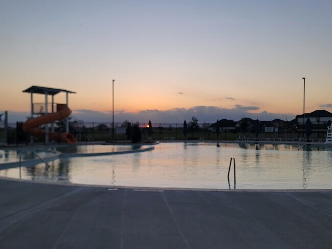 Building Photo - 3061 Avenida Sonoma Dr