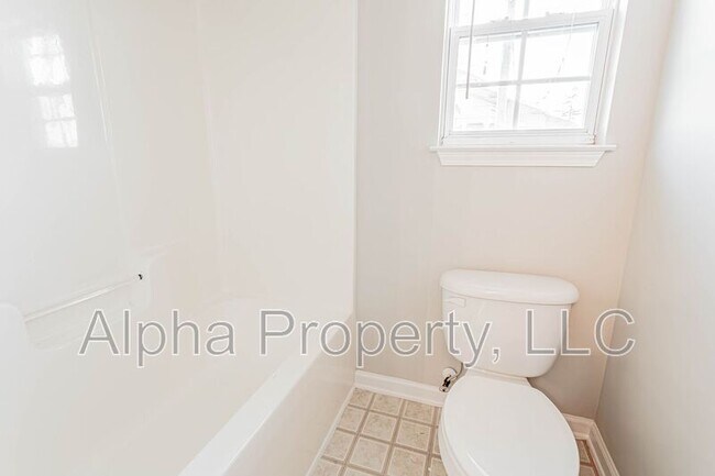 Building Photo - 5 Spring Crossing Cir