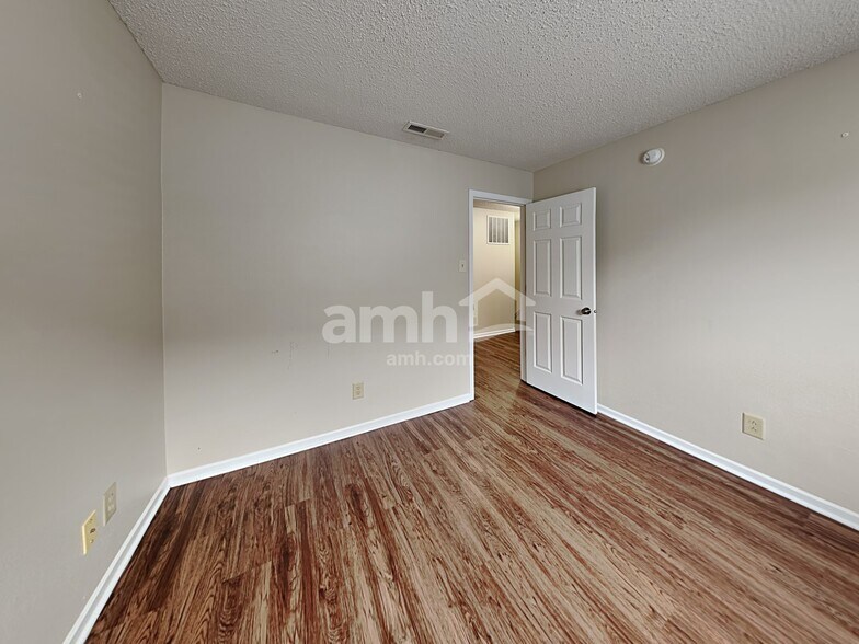 Building Photo - 9559 W Stargazer Dr