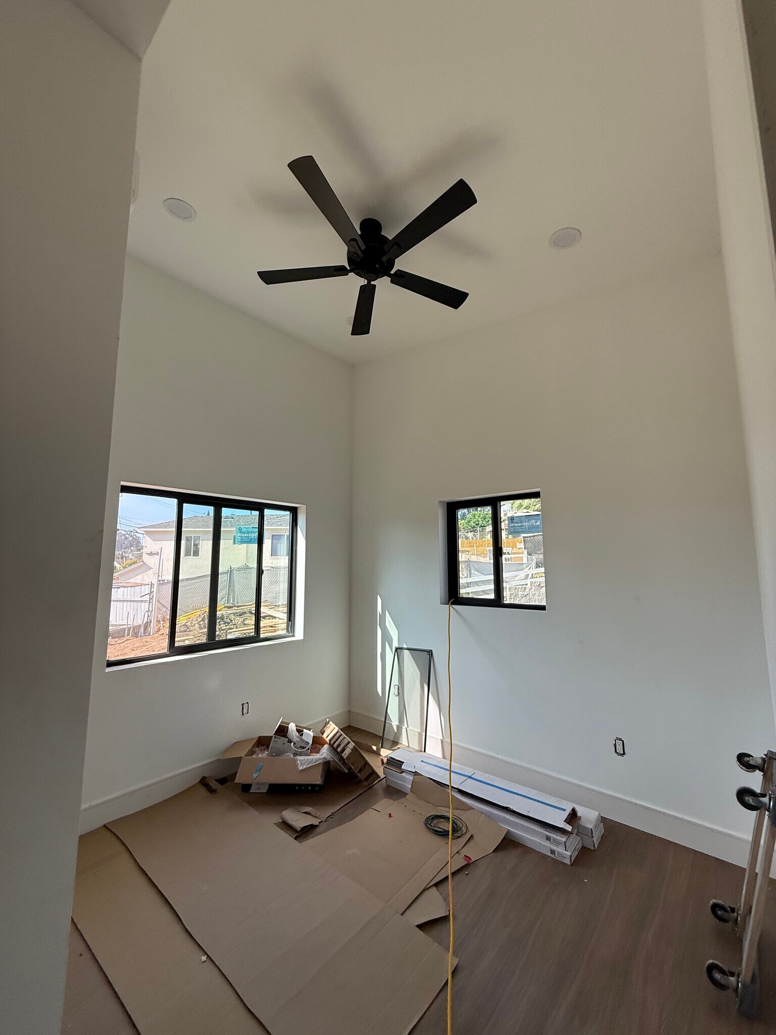 Building Photo - 227 Hillside Ter