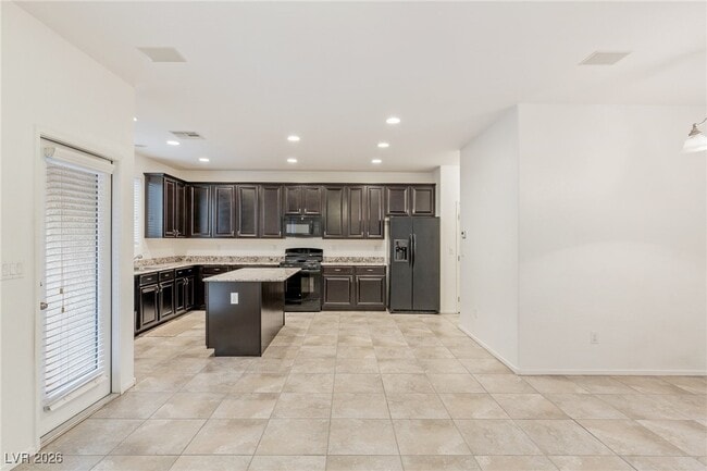 Building Photo - 7741 Lots Hills Dr