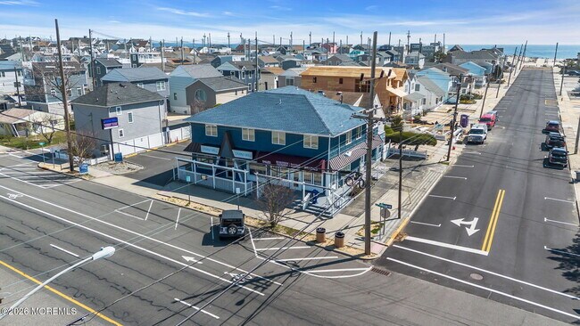 Building Photo - 65 Grand Central Ave