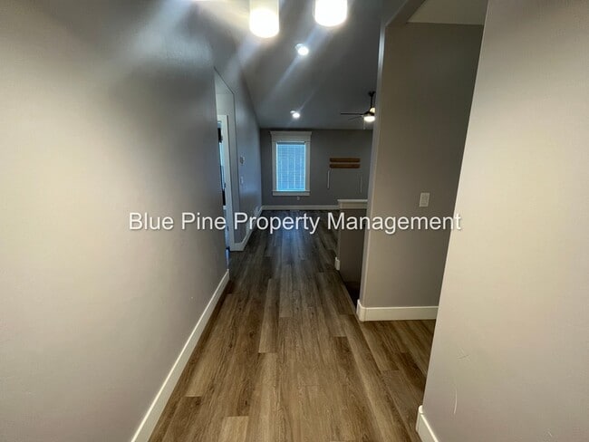 Building Photo - 3534 Apolena Ave