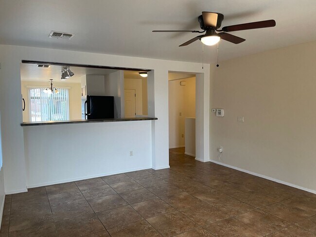 Building Photo - Beautiful Modern New 3Bdm 2Ba Home, Easy A...
