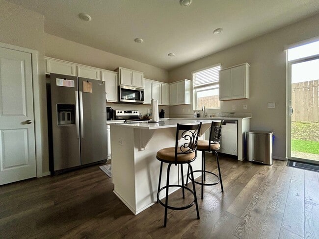 Building Photo - Welcome to your new home!