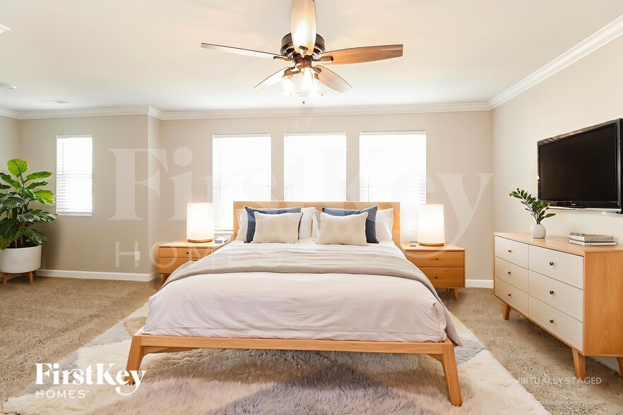 Building Photo - 4003 Armstrong Farm Dr