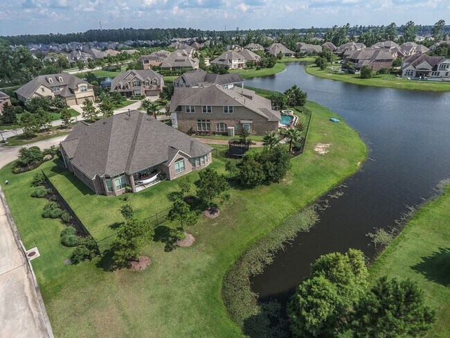 Building Photo - 154 W Hullwood Ct