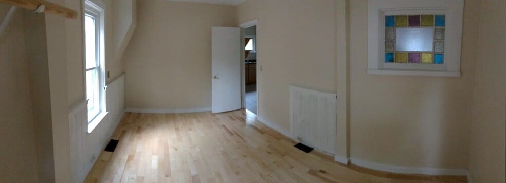 1st fl South bdrm - 9 Booth St
