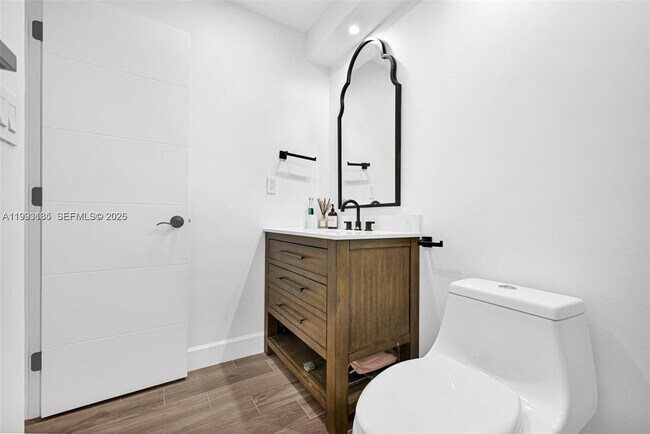 Building Photo - 8609 SW 68th Ct