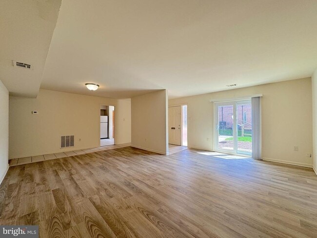 Building Photo - 4538 Conwell Dr