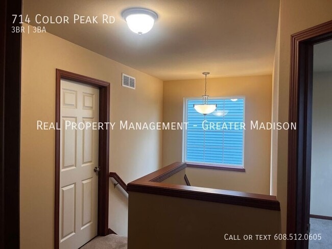Building Photo - 714 Color Peak Rd