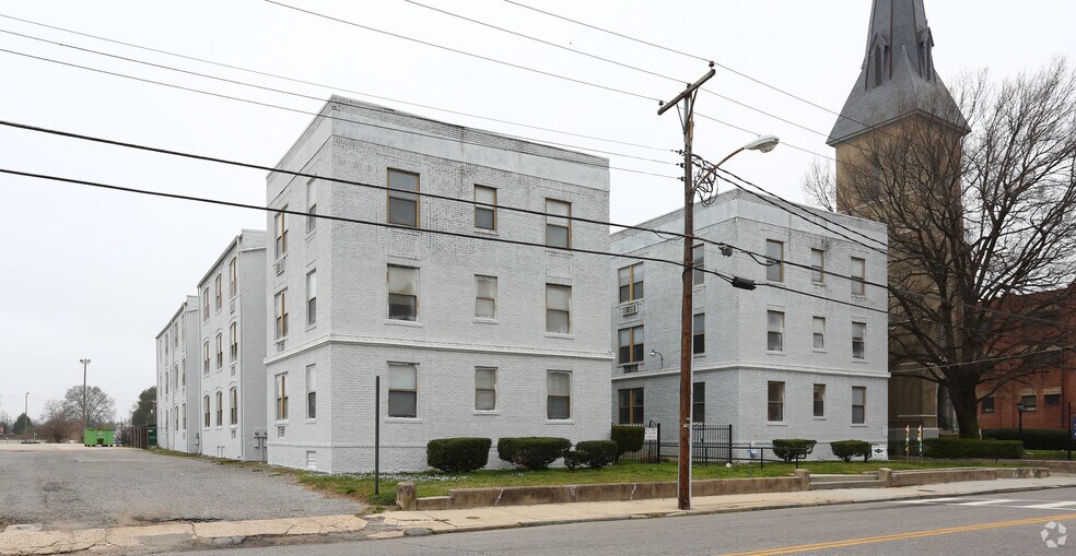 Primary Photo - Union Flats