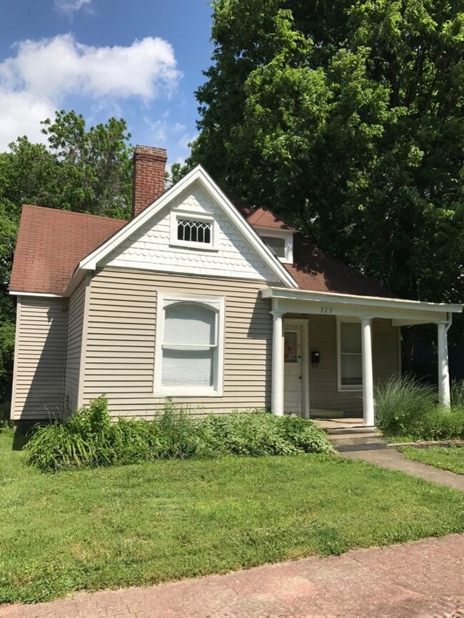 Building Photo - 329-1 Lexington Ave – 2 Bedroom Duplex wit...
