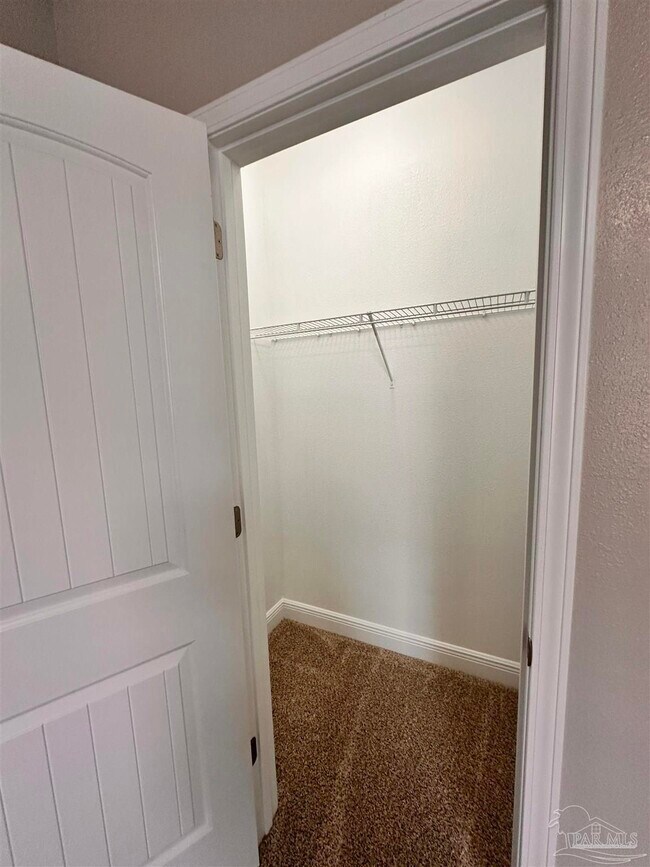 Building Photo - 8600 Bucklebury Dr