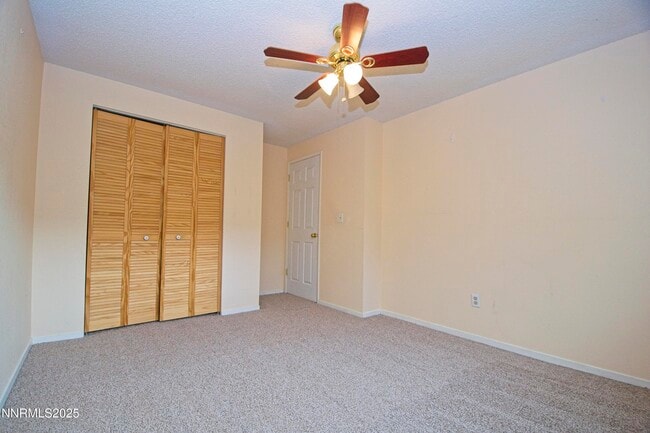 Building Photo - 1146 Glacier Dr