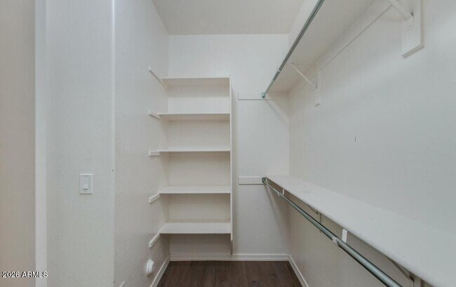 Building Photo - 287 N Jesse St