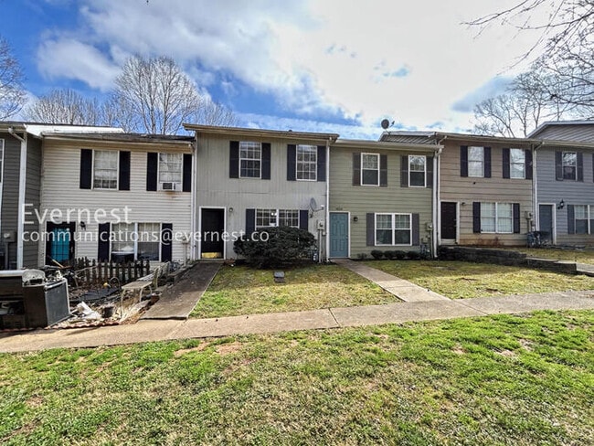 Building Photo - 4256 Worth St