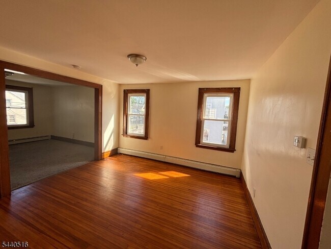 Building Photo - 271 Vermont Ave