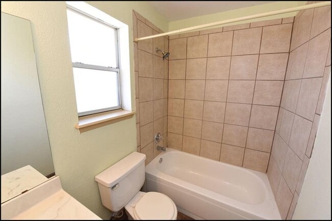 Building Photo - 11466 Napolske Ct