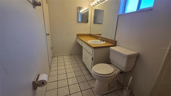 Building Photo - 4854 Kingston Cir