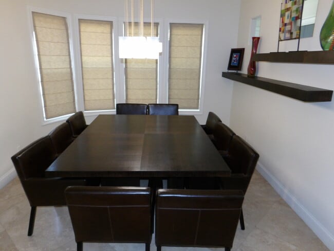 Building Photo - LUXURY LIVING W/ LAS VEGAS STRIP VIEWS!!