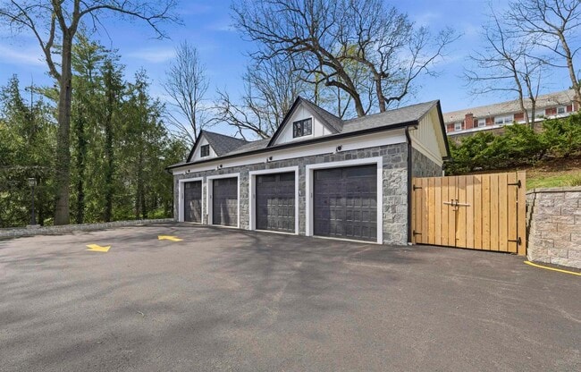 Building Photo - 603 Springfield Ave