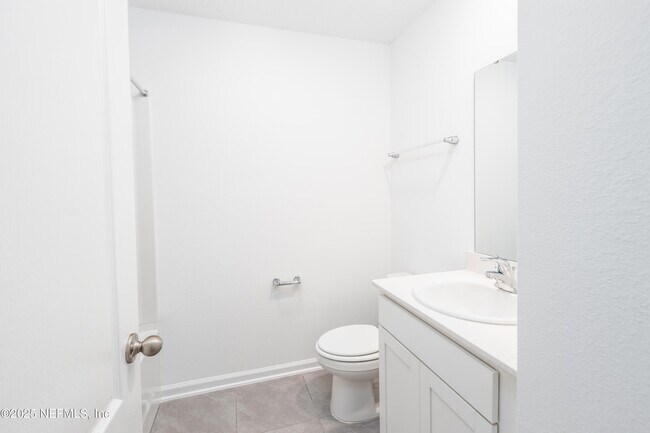 Building Photo - 243 Sage Br St