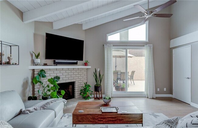 Building Photo - 2521 Voorhees Ave