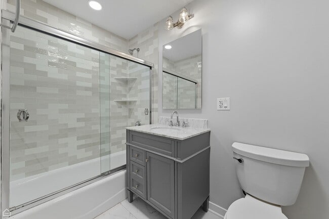 Building Photo - 2370 N Elston Ct
