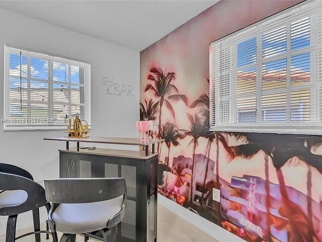 Building Photo - 1011 NW 23rd Ave