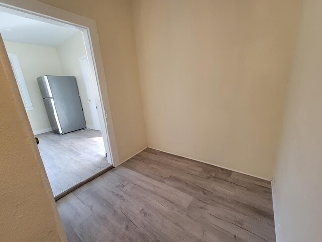 Building Photo - 14212 Shields Bridge Rd