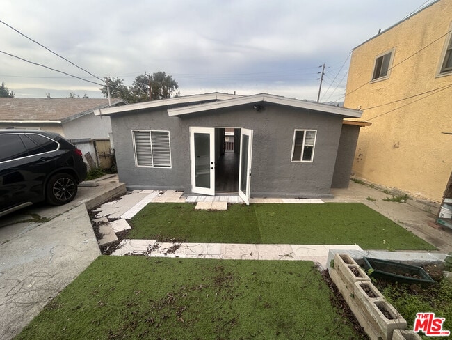 Building Photo - 5632 Baltimore St