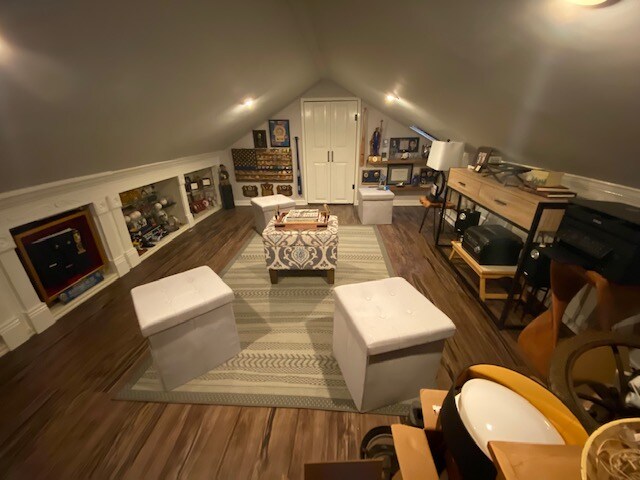 Building Photo - 245-29 76th Ave