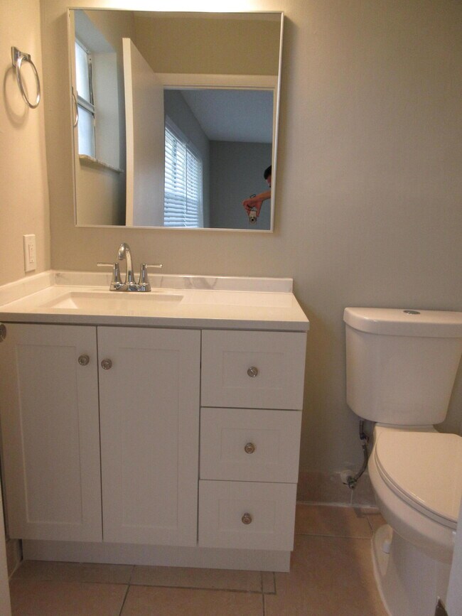 Building Photo - 4065 NW 114th Ave