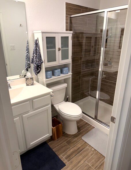 Building Photo - 15202 Queens Watchdog Ct